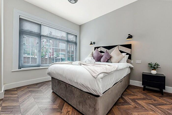 2 Bedroom Serviced Apartments To Rent In Kimberley Gardens, London, N4