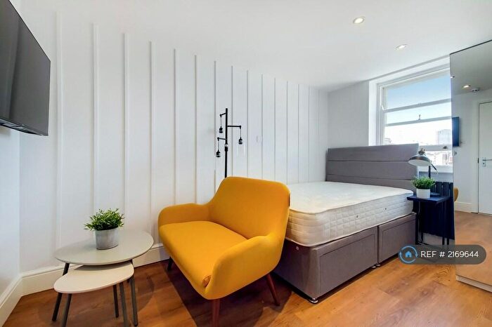Studio To Rent In Gloucester Place, London, NW1