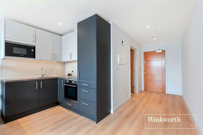 1 Bedroom Studio To Rent In Shakespeare Road, London, N3