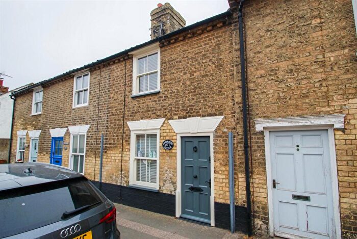 2 Bedroom Terraced House For Sale In Aldeburgh, Suffolk, IP15