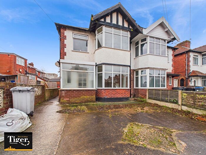 3 Bedroom Semi Detached House For Sale In Waverley Avenue, Blackpool, FY1