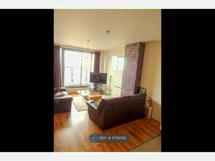 2 Bedroom Flat To Rent In Blantyre Street, Manchester, M15