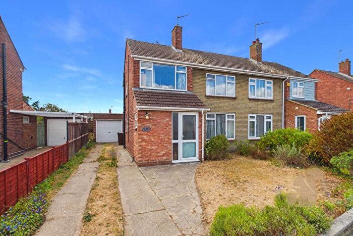 3 Bedroom Semi-Detached House For Sale In Holly Road, Stanway, CO3