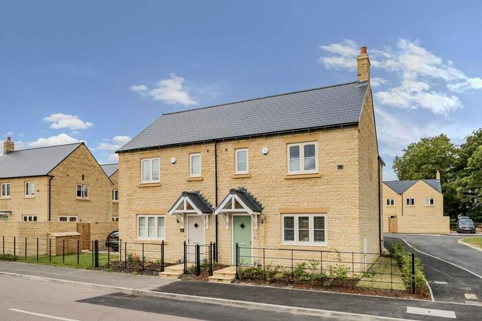 3 Bedroom Semi-Detached House To Rent In Upper Rissington, Cheltenham, GL54