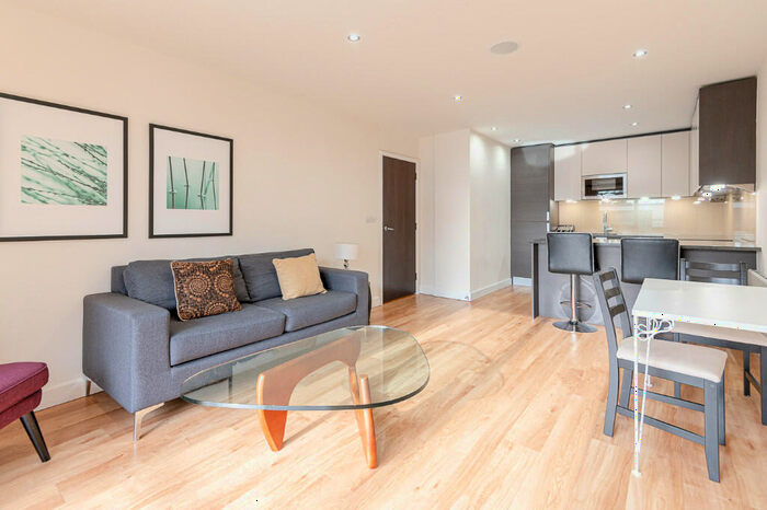 2 Bedroom Apartment To Rent In Boulevard Drive, London, NW9