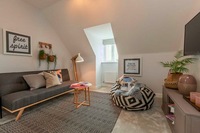 5 Bedroom Detached House For Sale In Ockham Road North, East Horsley, Surrey, KT24