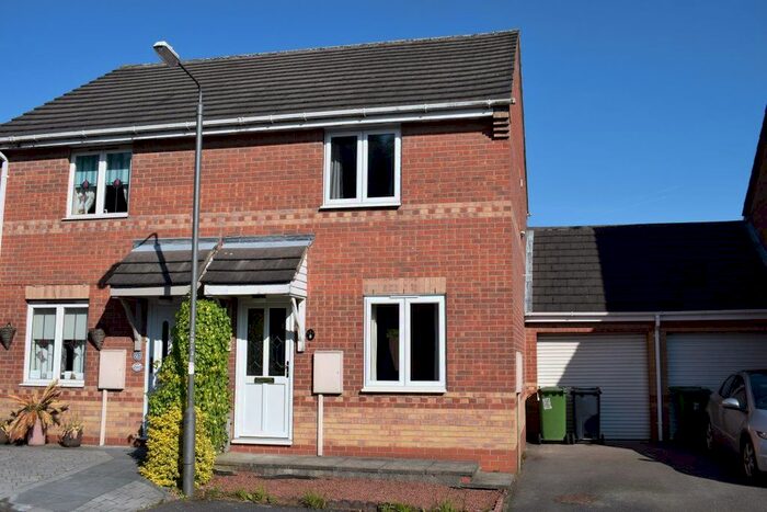 2 Bedroom Semi-Detached House To Rent In Pinewood Close, Alfreton, DE55