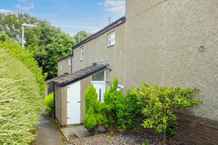 3 Bedroom Terraced House For Sale In Holtdale Avenue, Cookridge, Leeds, LS16
