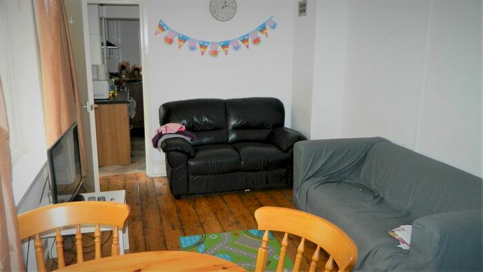 5 Bedroom Property To Rent In Llantrisant Street, Cathays, Cardiff CF24