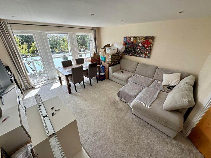 2 Bedroom Flat To Rent In Woodacre, Portishead, BS20