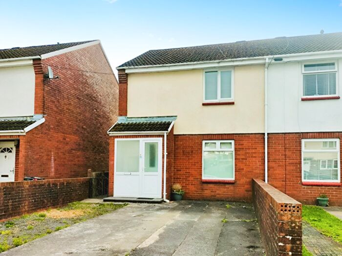 2 Bedroom Semi-Detached House To Rent In Cae'r Wern, Merthyr Tydfil, CF48