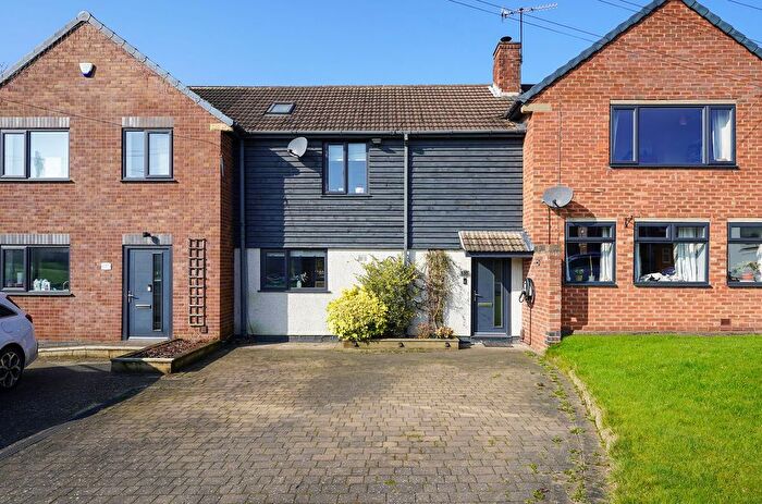 2 Bedroom Terraced House For Sale In Cordwell Avenue, Chesterfield, S41