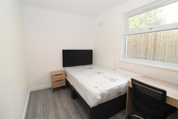 1 Bedroom House To Rent In Colum Road, Cathays, Cardiff, CF10