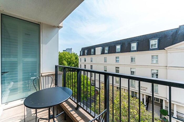 2 Bedroom Flat For Sale In Chelsea Harbour, Chelsea, London, SW10