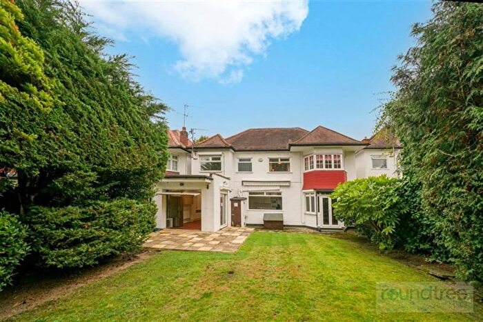 5 Bedroom Detached House For Sale In Allington Road, Hendon, NW4