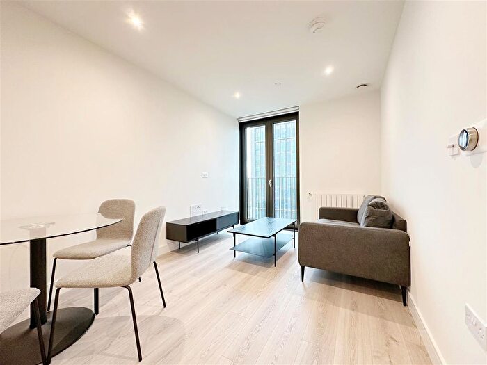 1 Bedroom Flat To Rent In Menara Point, Twelvetrees Park, E16