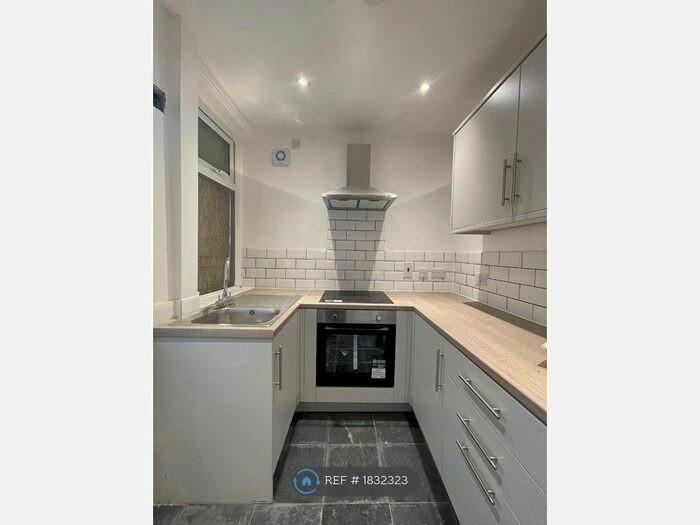 2 Bedroom Terraced House To Rent In Berry Street, Burnley, BB11