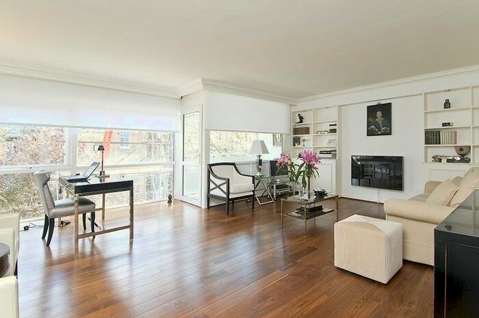 2 Bedroom Flat To Rent In Thistle Grove, London, SW10