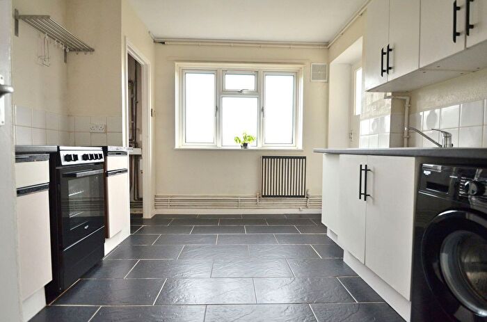 2 Bedroom Flat To Rent In Anerley Road, Anerley, SE20