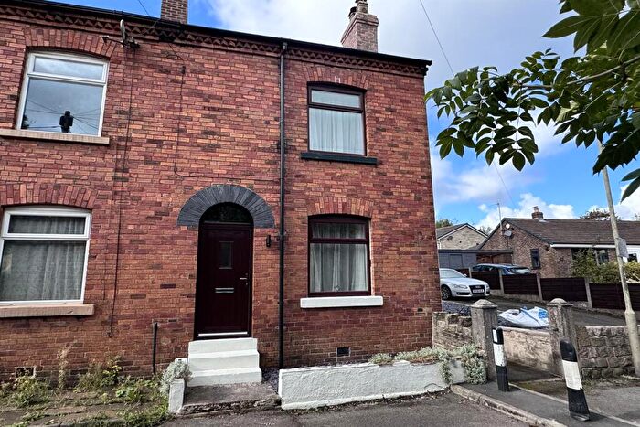 3 Bedroom End Of Terrace House To Rent In Bowden Lane, Chapel-En-Le-Frith, High Peak, SK23