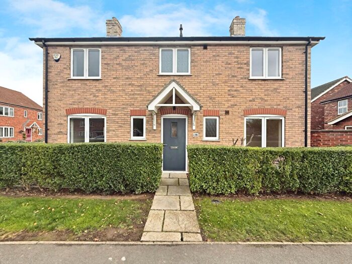 4 Bedroom Detached House For Sale In Bluebell Road, Grimsby, Lincolnshire, DN33