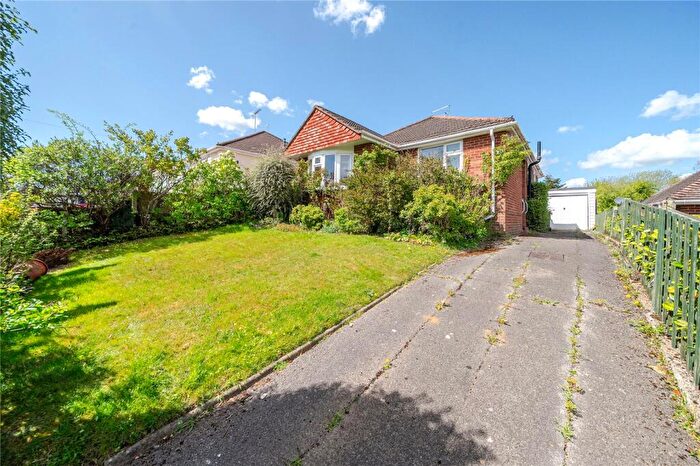 2 Bedroom Bungalow For Sale In Broadlands Avenue, Waterlooville, Hampshire, PO7