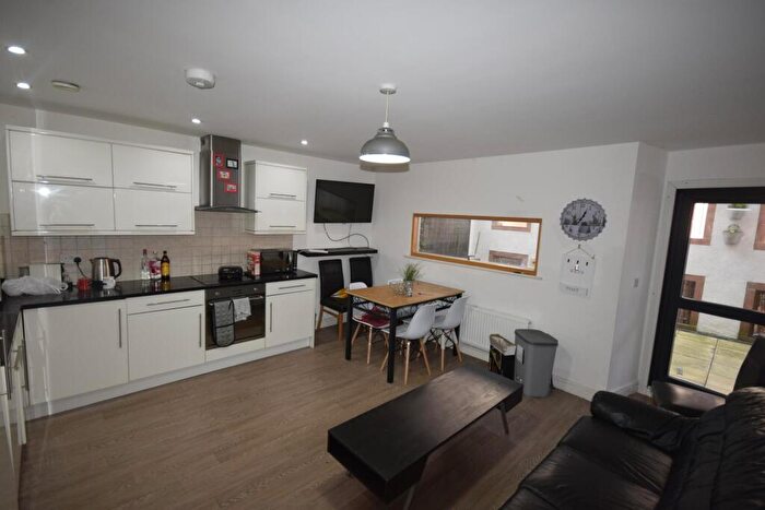 3 Bedroom Flat To Rent In Knight Street, Liverpool, L1