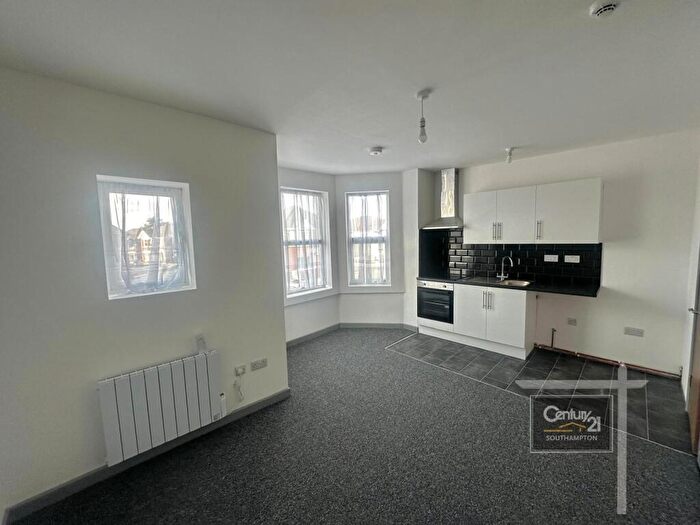 Studio To Rent In |Ref: |, Bitterne Road West, Southampton, SO18