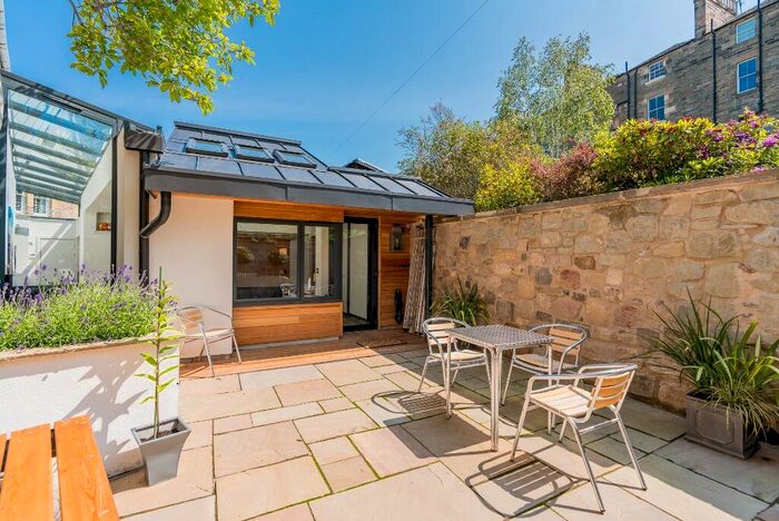 1 Bedroom Flat To Rent In Belgrave Crescent Lane, West End, Edinburgh, EH4