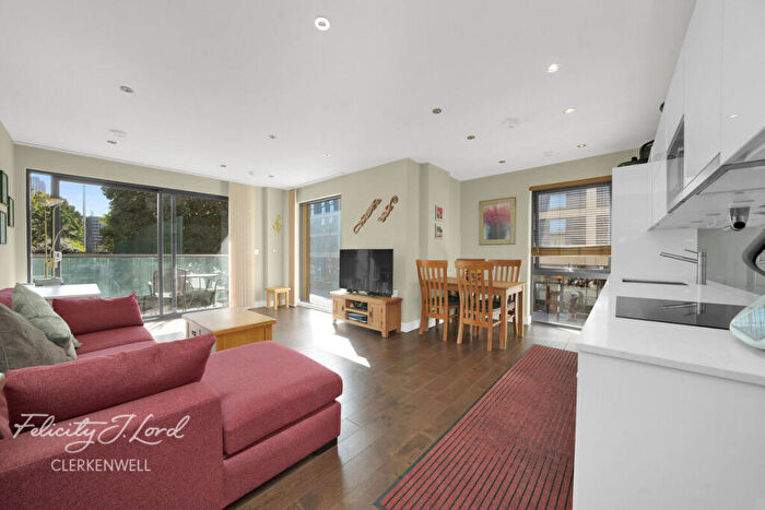 2 Bedroom Apartment For Sale In Paton Street, London, EC1V