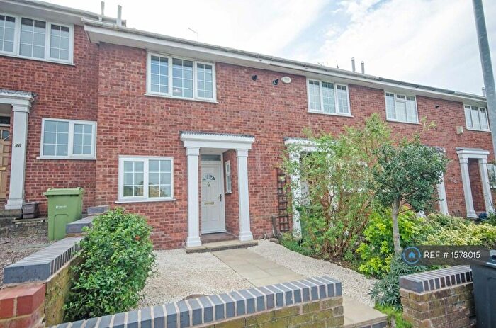 2 Bedroom Terraced House To Rent In Walpole Street, Chester, CH1