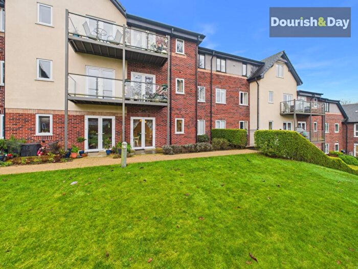 2 Bedroom Flat For Sale In Eccleshall Road, Brooklands House, ST16