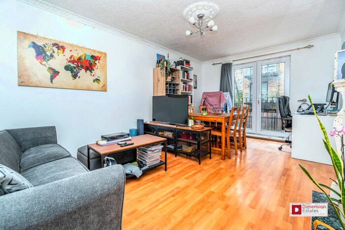 1 Bedroom Apartment To Rent In Globe Road, Bethnal Green, London, E2