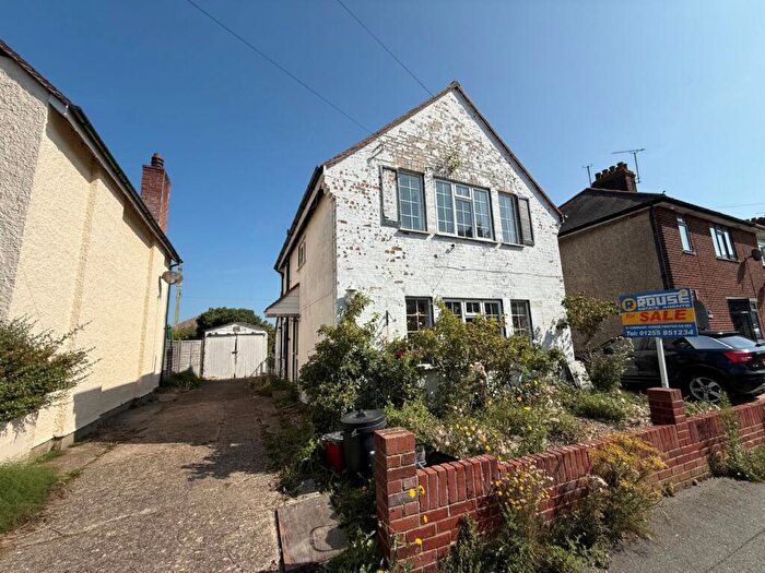 2 Bedroom Detached House For Sale In Pole Barn Lane, Frinton-on-sea, CO13