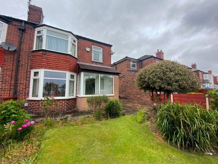 3 Bedroom Semi-Detached House To Rent In Oxford Road, Salford, M6