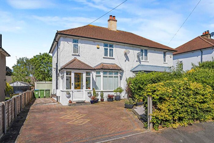 3 Bedroom Semi-Detached House For Sale In Appleton Road, Eltham, London, SE9