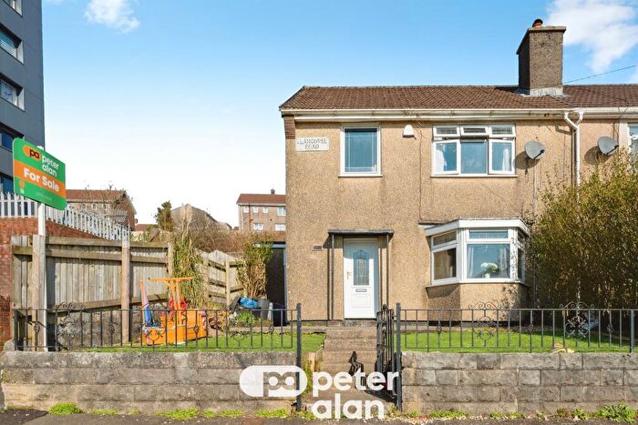 3 Bedroom Semi Detached House For Sale In Llangorse Road, Penlan, Swansea, SA5