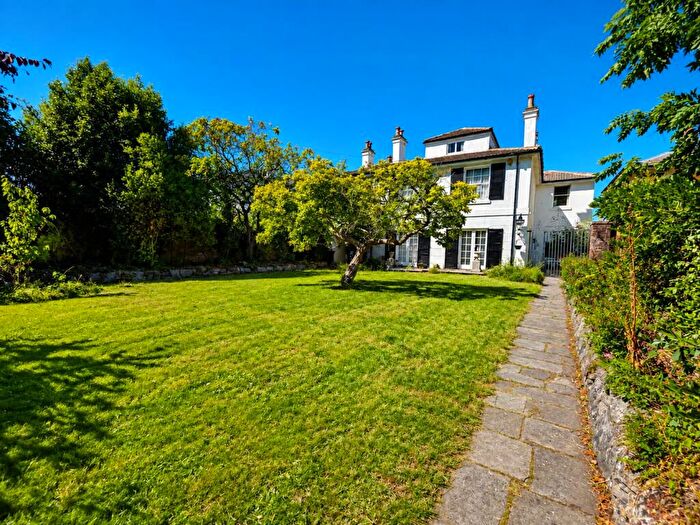 7 Bedroom Detached House For Sale In Bury Road, Gosport, PO12
