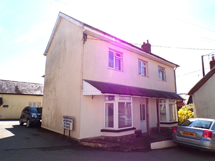 2 Bedroom Flat To Rent In Bishops Nympton, South Molton, EX36
