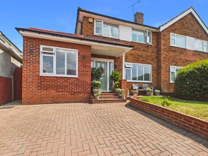 3 Bedroom Semi-Detached House For Sale In Kentons Lane, Windsor, Berkshire, SL4
