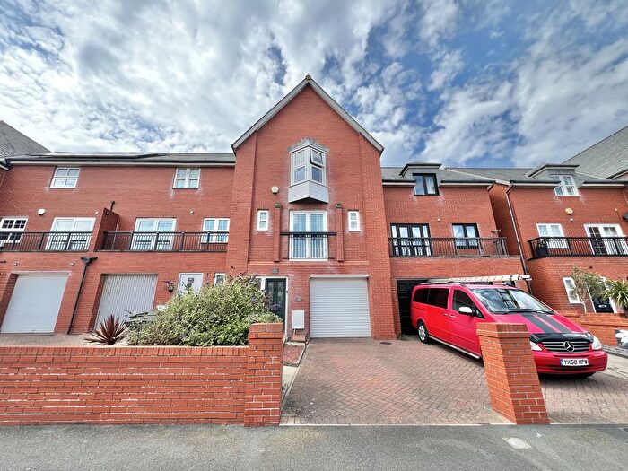 3 Bedroom Town House For Sale In Holmfield Road, Bispham, FY2