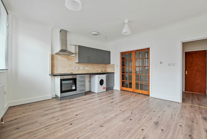 1 Bedroom Flat To Rent In Burnley Road, London, NW10