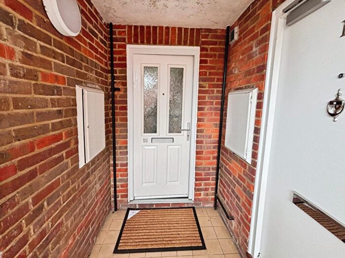 Flat To Rent In Church Lane, Hatfield, AL9