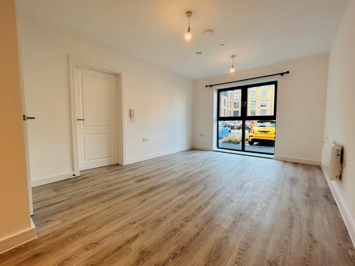 2 Bedroom Apartment To Rent In Erasmus Drive, Derby, DE1