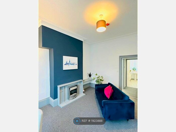 1 Bedroom Flat To Rent In Princess Royal Terrace, Scarborough, YO11