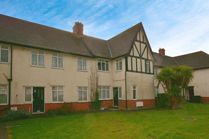 2 Bedroom Apartment To Rent In Ruislip Court, Ruislip, HA4