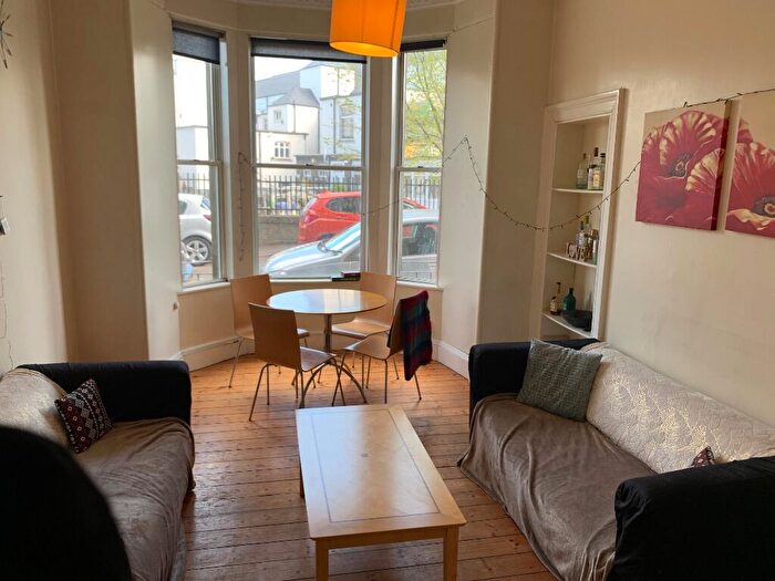 3 Bedroom Flat To Rent In Links Gardens, Edinburgh, EH6