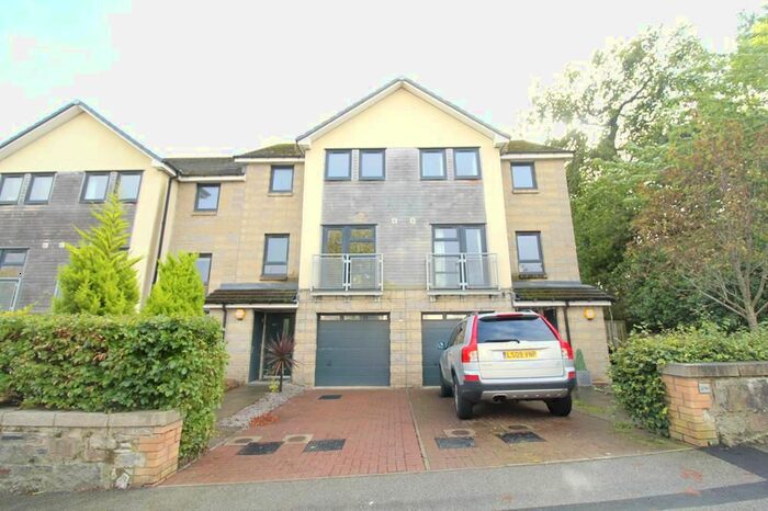 4 Bedroom Town House To Rent In Hilton Avenue, Aberdeen AB24