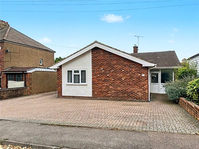 3 Bedroom Bungalow For Sale In Maidstone Road, Blue Bell Hill, Chatham, Kent, ME5