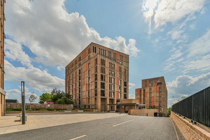 2 Bedroom Flat To Rent In Neasden, Neasden, London, NW10